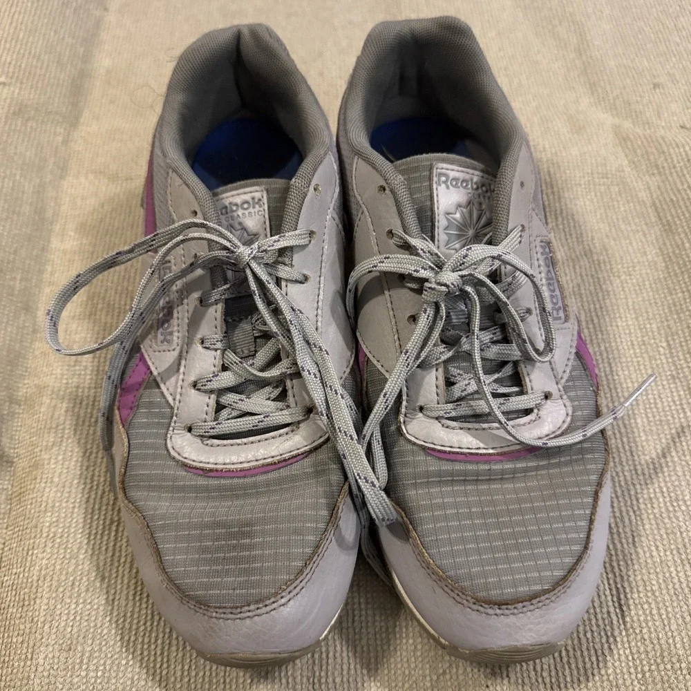 Reebok Classic‎ Nylon Woman's Gray Purple Retro Running Sneakers Size 7